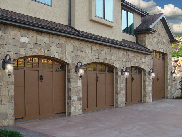 carriage house garage doors