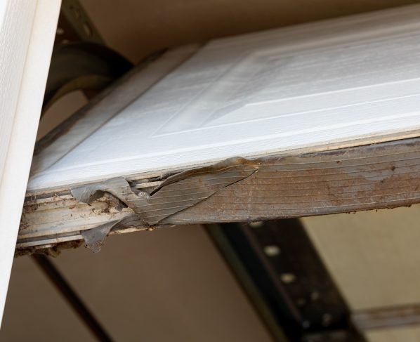 how to spot garage door seal problems